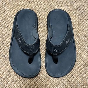Olikai flip flops size 9 womens